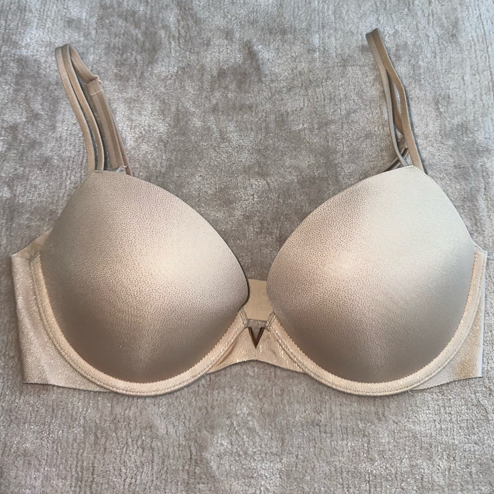 Victoria's Secret Nude/Taupe T-Shirt Bra